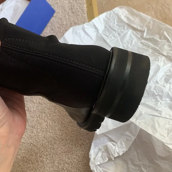 Stuart Weitzman 5500 lift boots - Picture 16 of 17